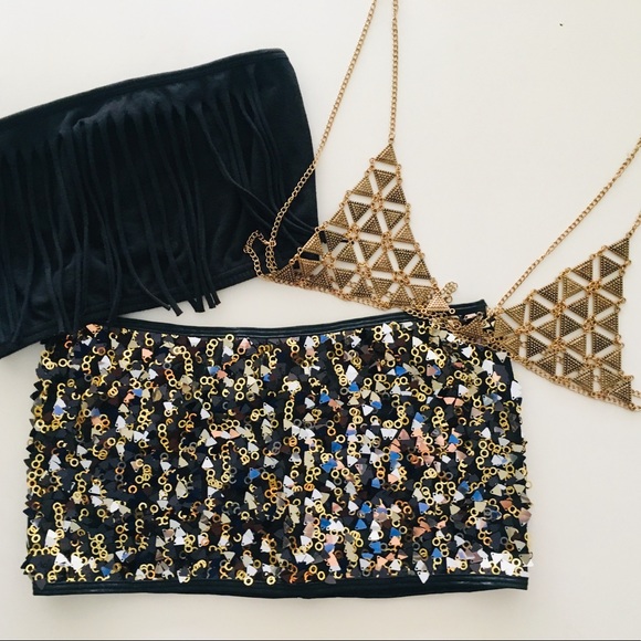 black skirt festival outfit